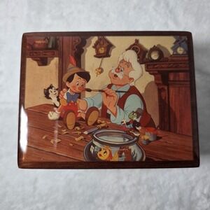 Rare Walt Disney Pinocchio "When You Wish Upon A Star" American Music Box Vtg
